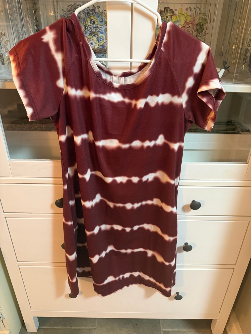 Source Unknown Maroon and White Tie-Dye Mini Dress
